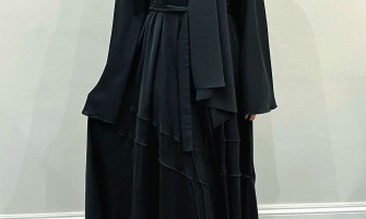 Can You Put Abayas in the Washing Machine?