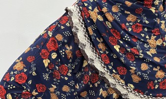 Buying a Muslim Prayer Gown