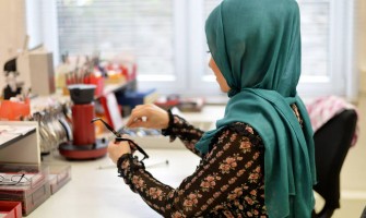 Abaya Burqa - Understanding the Differences and Similarities Between the Two
